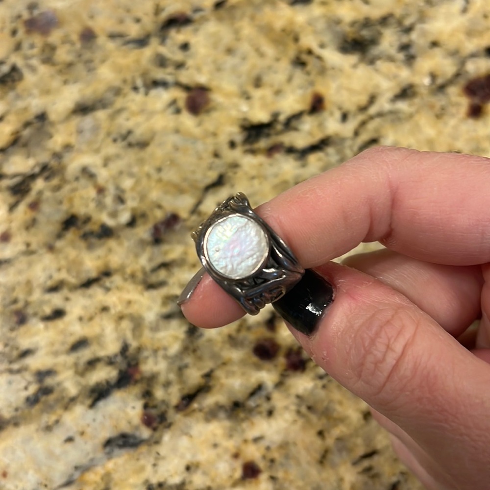 Sterling silver silpada ring with pearl stone